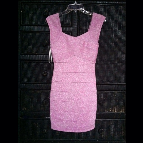 FOREVER 21 shimmering bandage dress✨