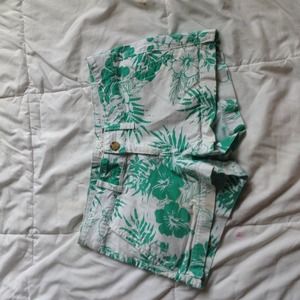 Hawiian floral shorts