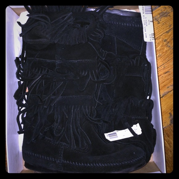 Three layer Minnetonka moccasin boots