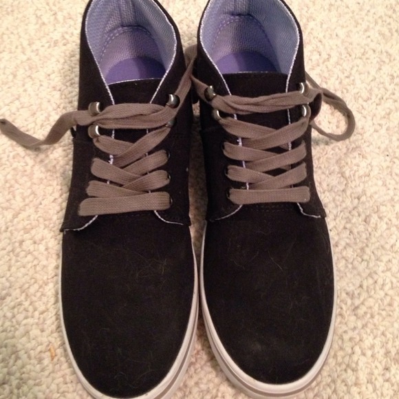 Black Vans