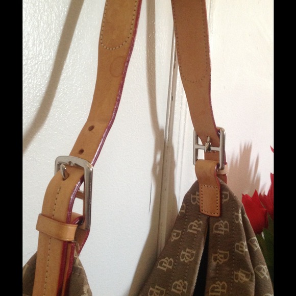 ‼️ Additional Reduction...Dooney and Bourke Bag - Picture 3 of 4