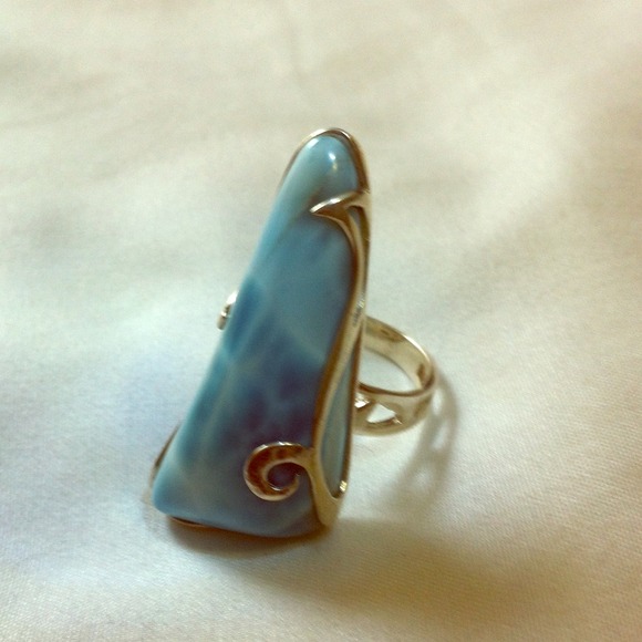 Real Dominican blue larimar