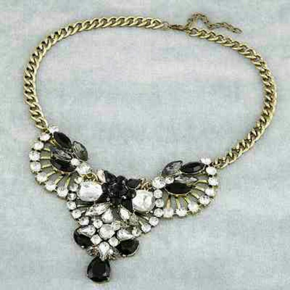 Fashion Jewelry Jewelry - REDUCE*****Black Crystal Statement Necklace