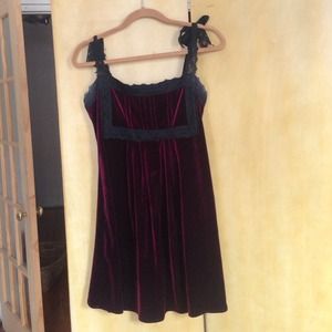 👸 Betsey Johnson Velvet Dress w Lace Straps 👸