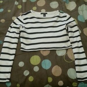 Long sleeve crop top