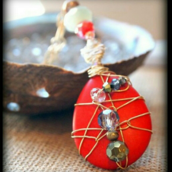 ARTEFX Jewelry - ***SOLD!!**** Howlite Wire Wrapped necklace