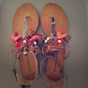 Chinese laundry size 8.5 sandals!