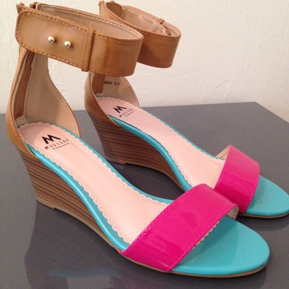 Shoe Dazzle Shoes - Shoedazzle Wedges