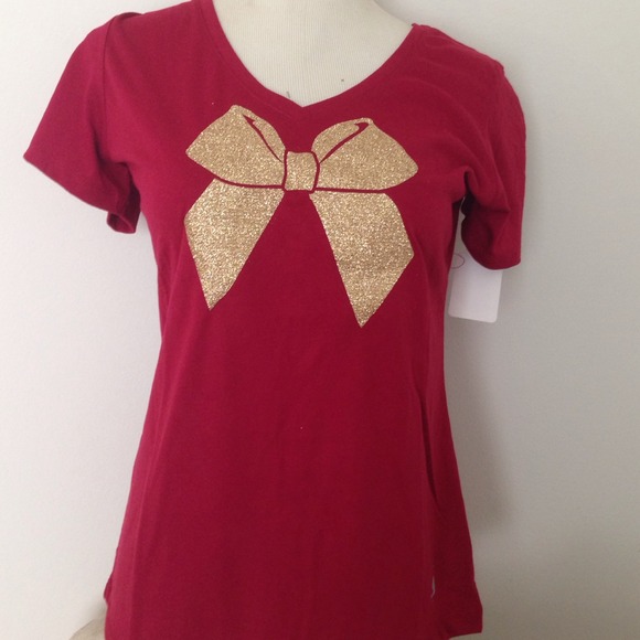 Maroon and gold bow tshirt!
