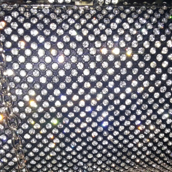 Clutch - Picture 2 of 2