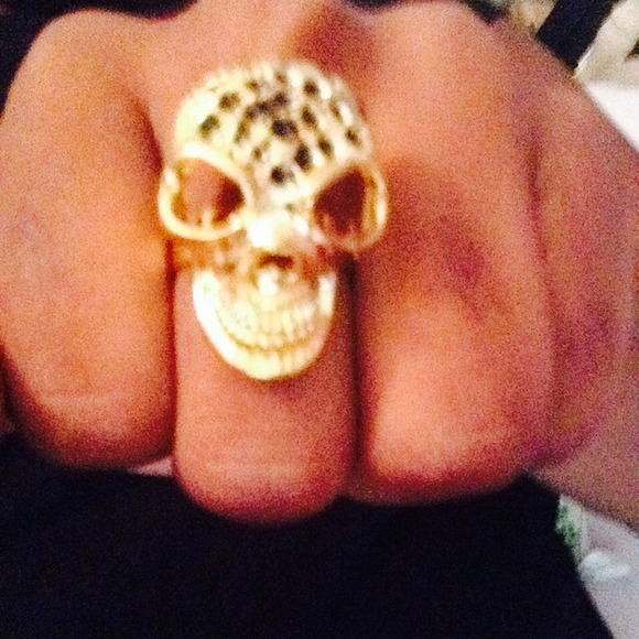 Gold skull ring