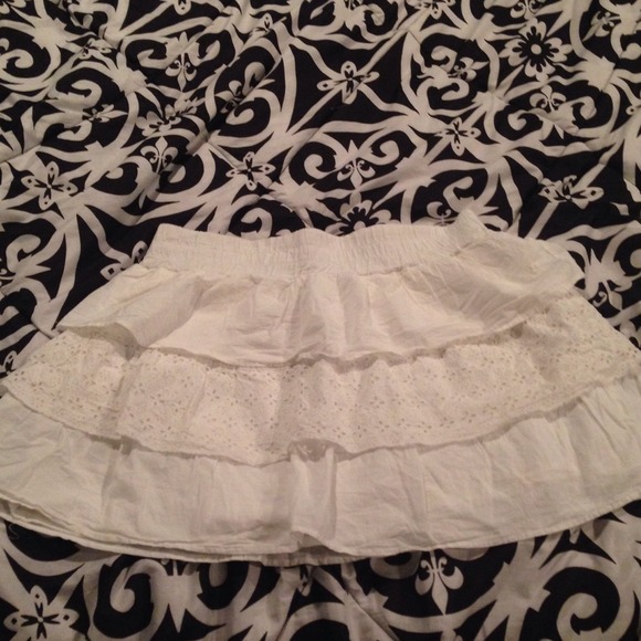 White ruffle skirt