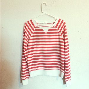 Where is Waldo? sweater (bundle price $12)