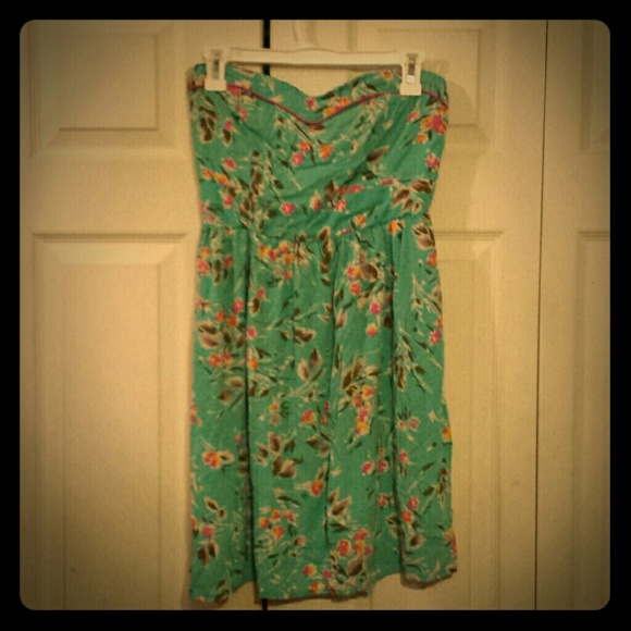 Blue floral print strapless dress