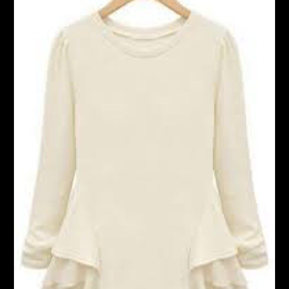 SOLD ON VINTED Ruffle Top - Picture 2 of 3