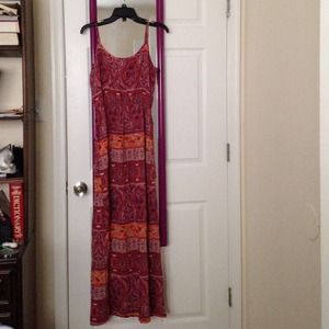 Maxi paisley dress