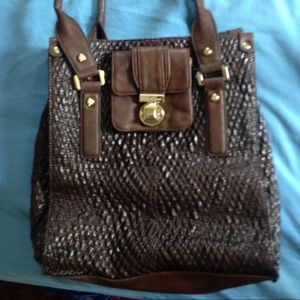⭐️reduced 1 day only!⭐️Ivanka Trump brown purse