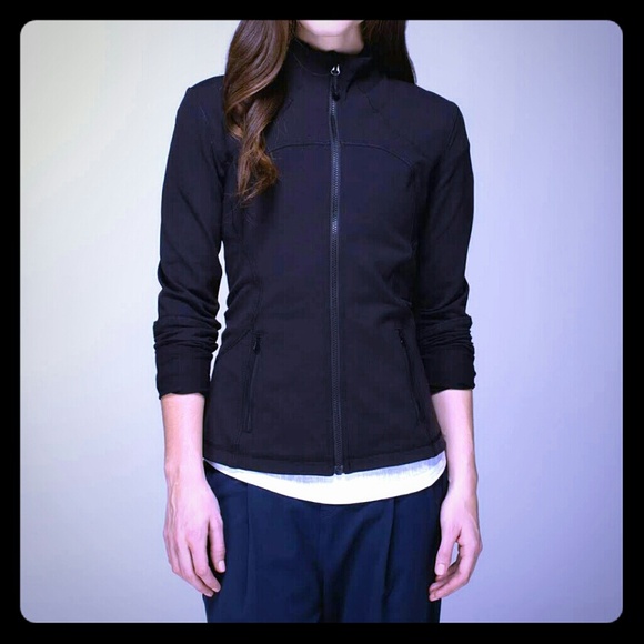 Size 4 lululemon forme jacket