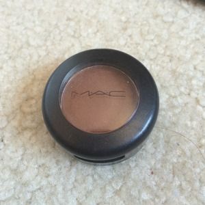UNUSED Mac Eyeshadow in Antiqued