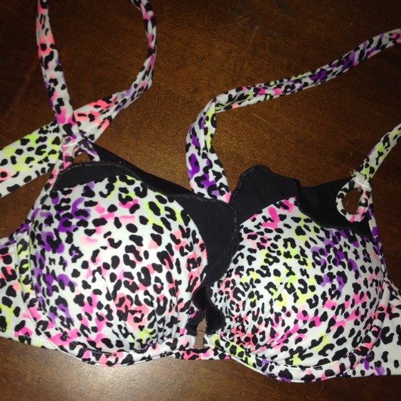 NWOT bombshell Victoria secret  bikini top.