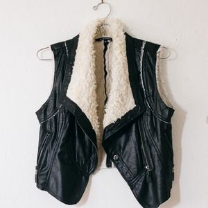 Foreign Exchange moto faux fur vest (black)