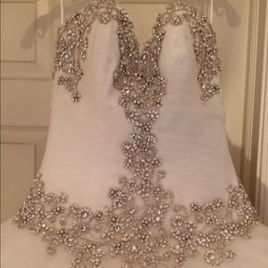 Allure wedding gown never worn