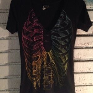 Rib cage tee