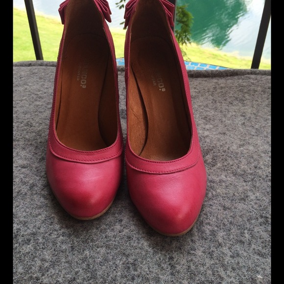 PINK Stilettos. - Picture 2 of 4