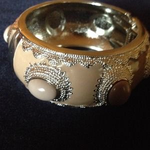 Cream and Silver Bangle NWOT