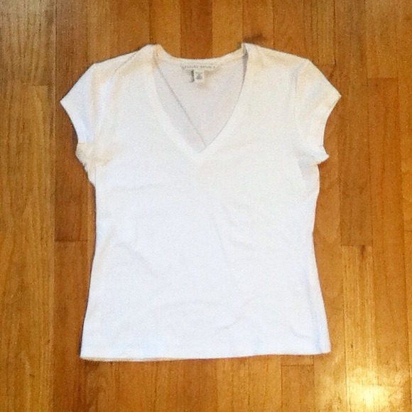 White V-neck Tshirt