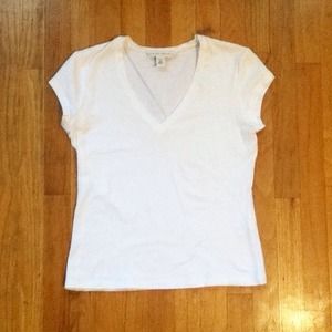 White V-neck Tshirt