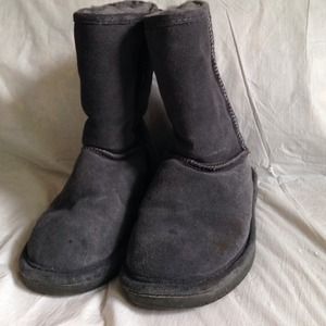 Bearpaw Gray Boots