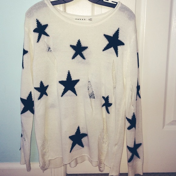 Rehab Shredded Star Sweater - Picture 1 of 3