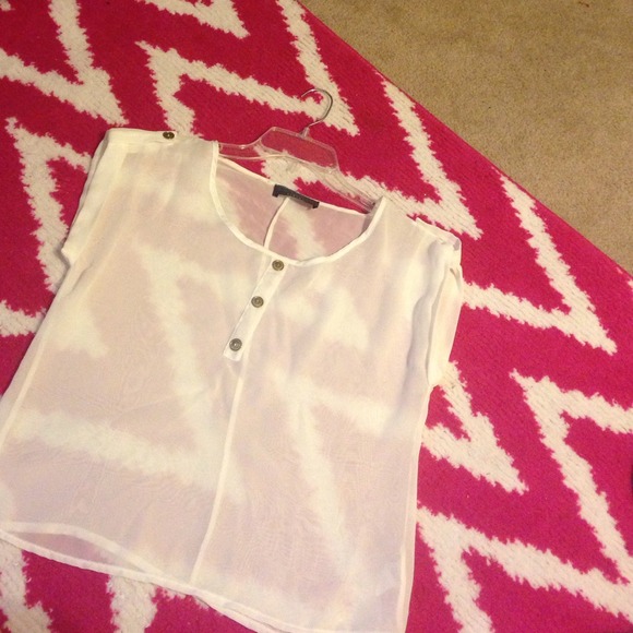 ❌ SOLDWhite sheer top