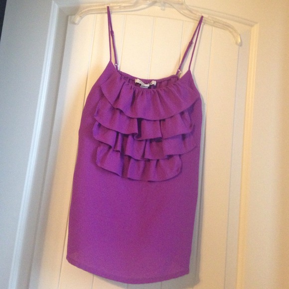 ❌ SOLD Bright purple tank