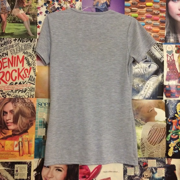 🌟HP 8/1🌟Light Gray Metallic Flare Shirt - Picture 3 of 4