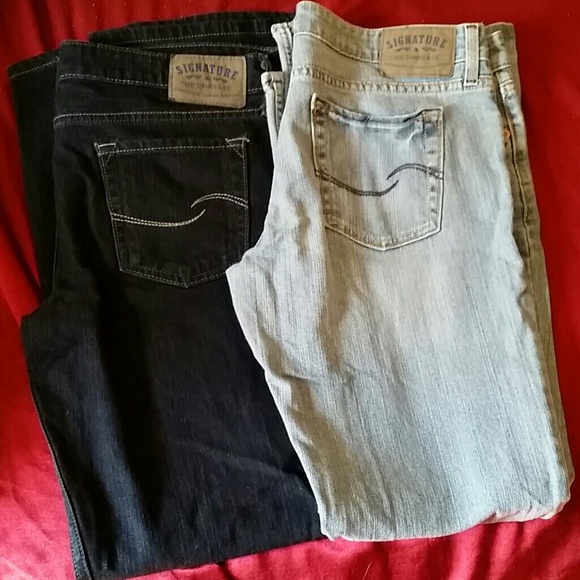 2 pairs of Levi Strauss jeans size juniors 15
