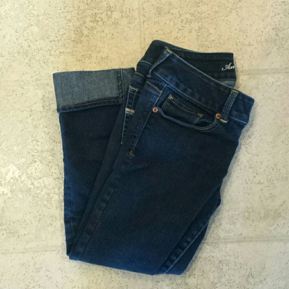 American Eagle Capris Cuffed around the ankle. - Picture 1 of 4