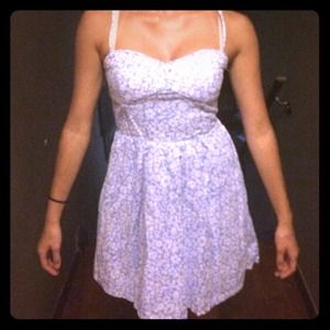 Blue and white floral dress!