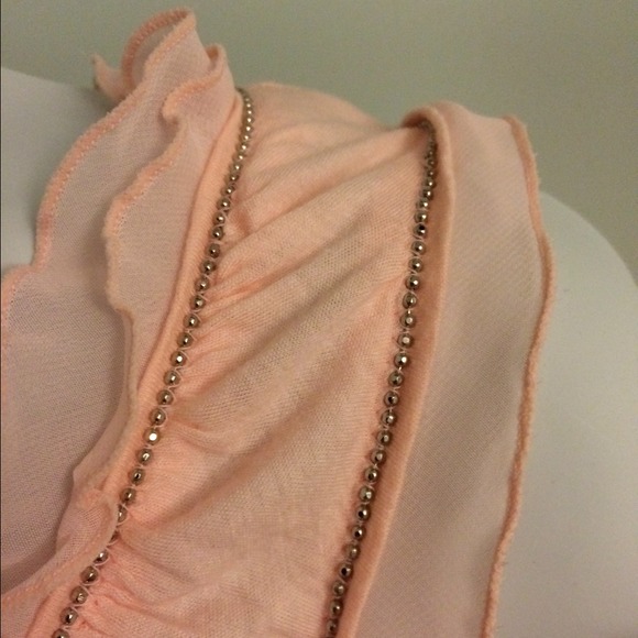 🔶 Baby Pink Sleeveless Top 🔶 - Picture 2 of 3