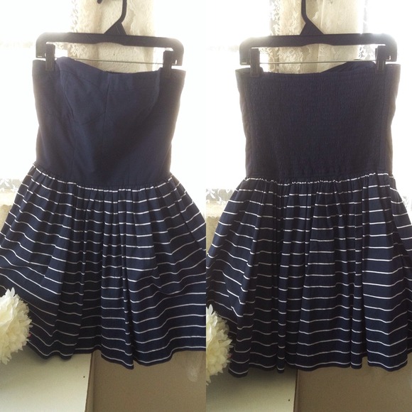 NEW Gilly Hicks strapless blue stripped dress