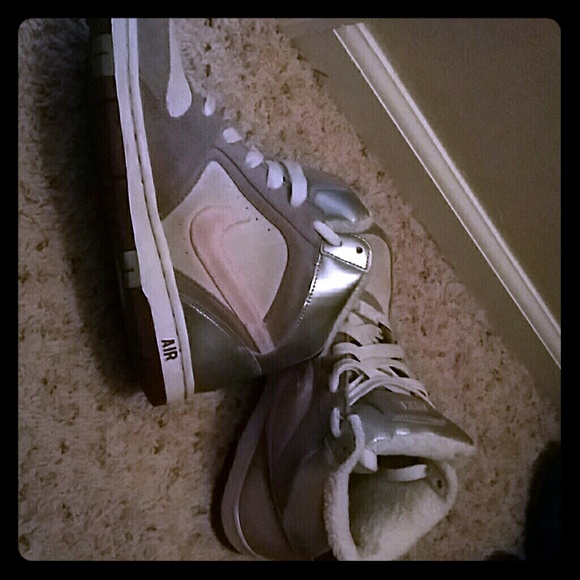 Nike high top