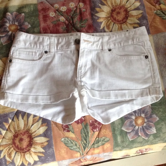 Express Denim White Shorts Size 6