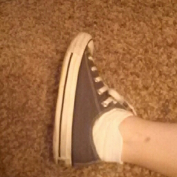 Converse - Picture 2 of 4