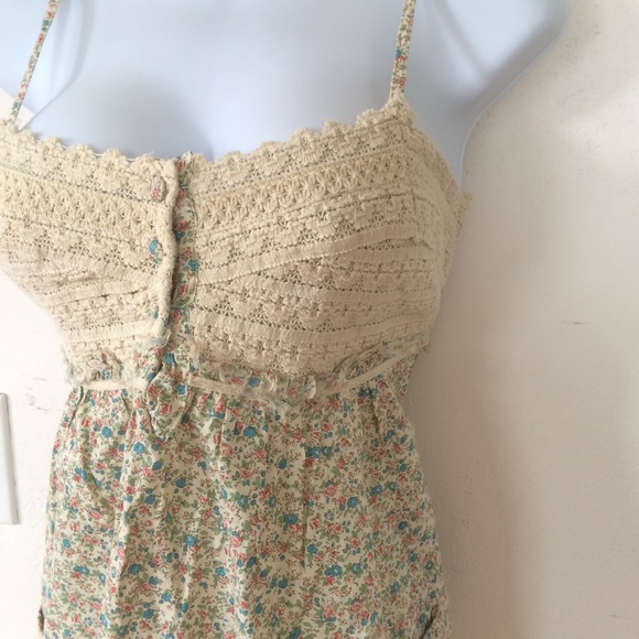 🔶Crochet Bust Top - Picture 3 of 4