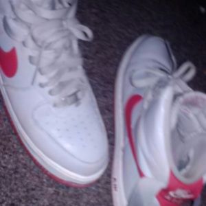 Men (Size 10) Alabama Crisom Tide Nike Ones