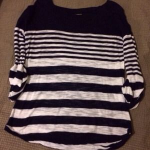 💢SOLD💢Express Navy and White Sweater