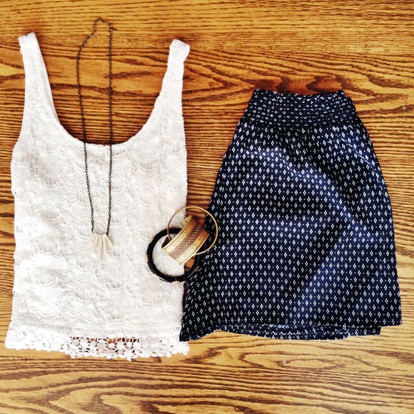 ✅BUNDLED✅ "Pajama" Style Shorts - Picture 2 of 4