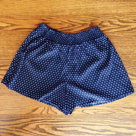 ✅BUNDLED✅ "Pajama" Style Shorts - Picture 3 of 4