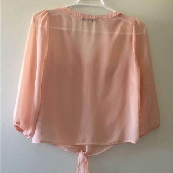 ❎SOLD!❎ Forever 21 Peach Chiffon Top - Picture 2 of 4